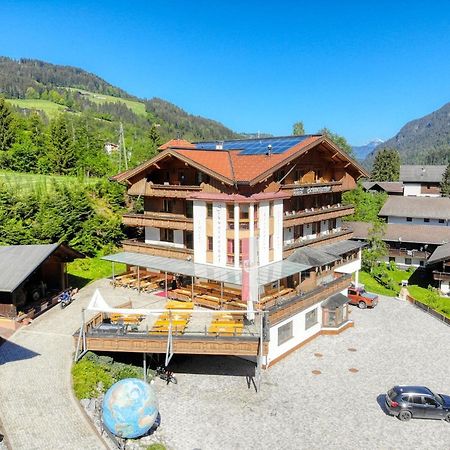 Hotel Schweizerhof Oberau Exterior photo