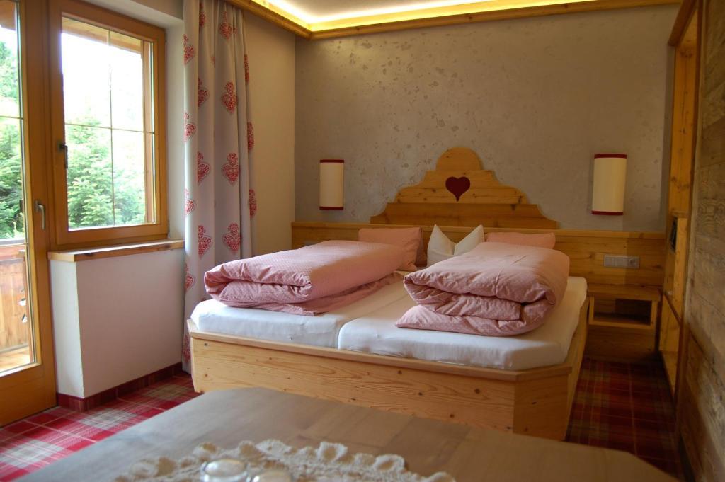 Hotel Schweizerhof Oberau Room photo